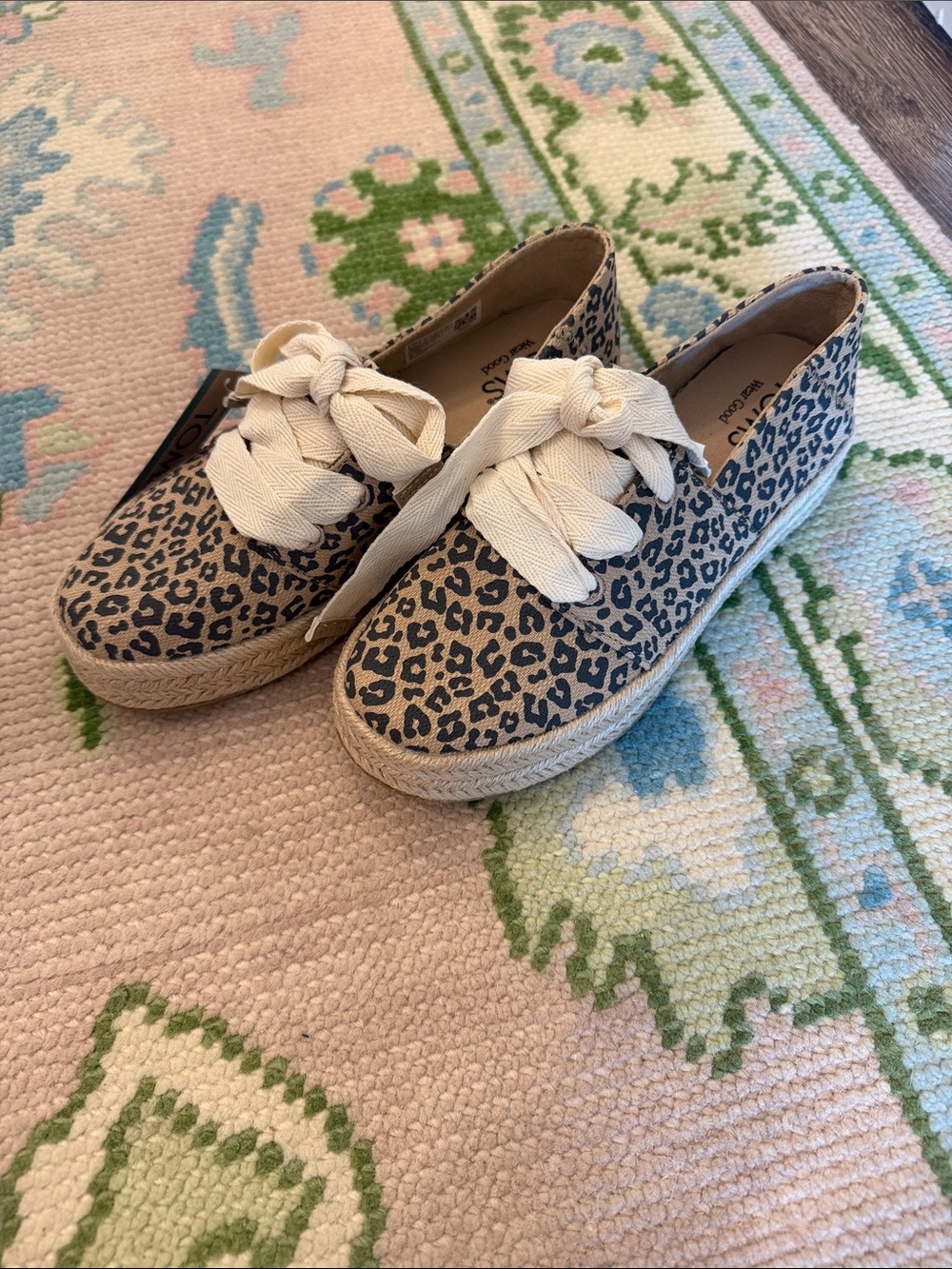TOMS Caroline Lace Up Sneakers